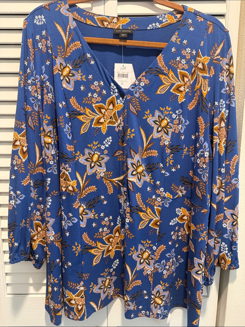 J. Jill Wearever Blue Floral V-Neck Long Sleeve Blouse in women’s XL NWT